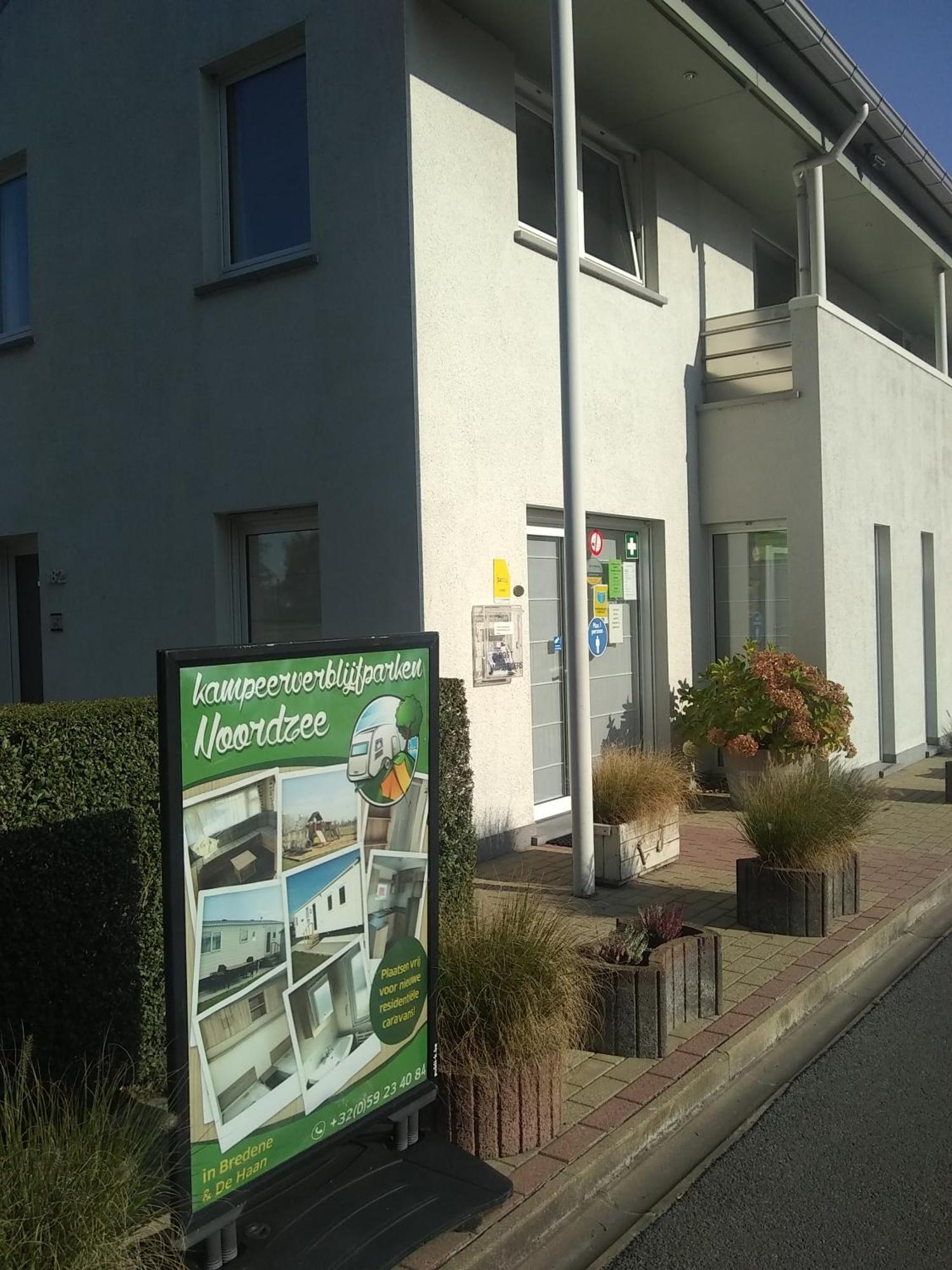 Hotel Noordzee 1 De Haan Zewnętrze zdjęcie